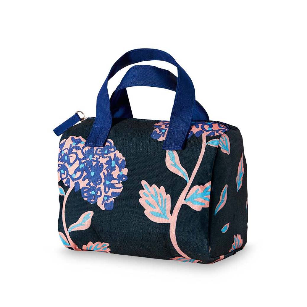 Votre trousse de toilette à motifs floraux
